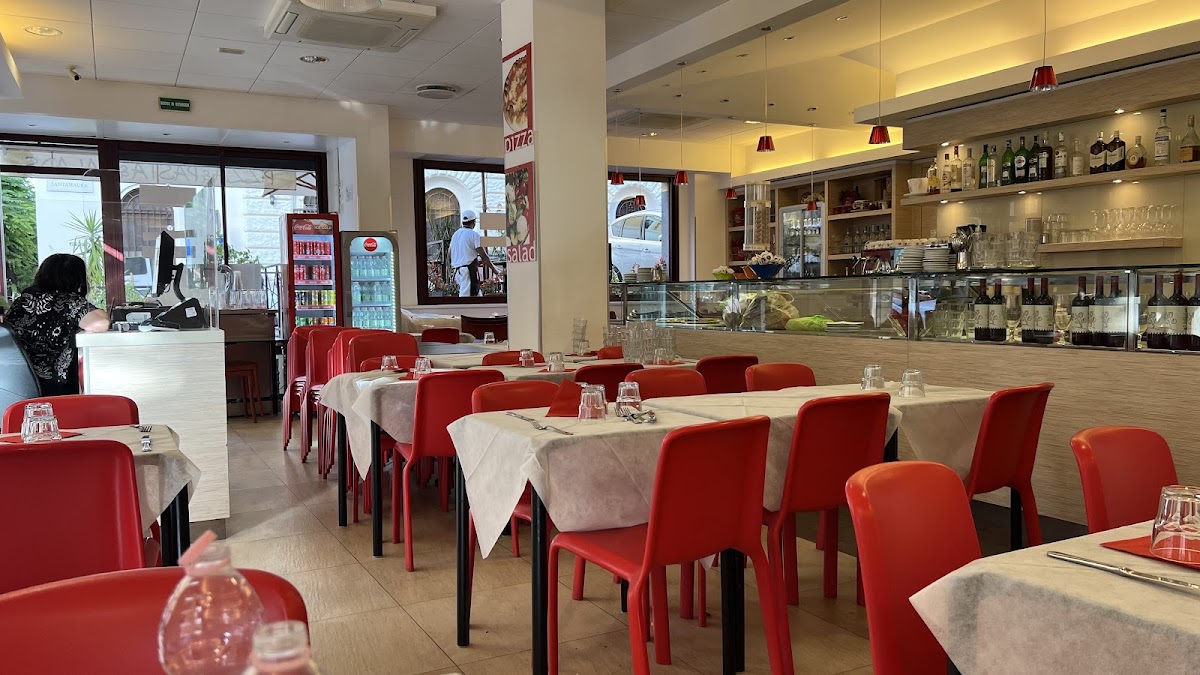 Giuly's Café